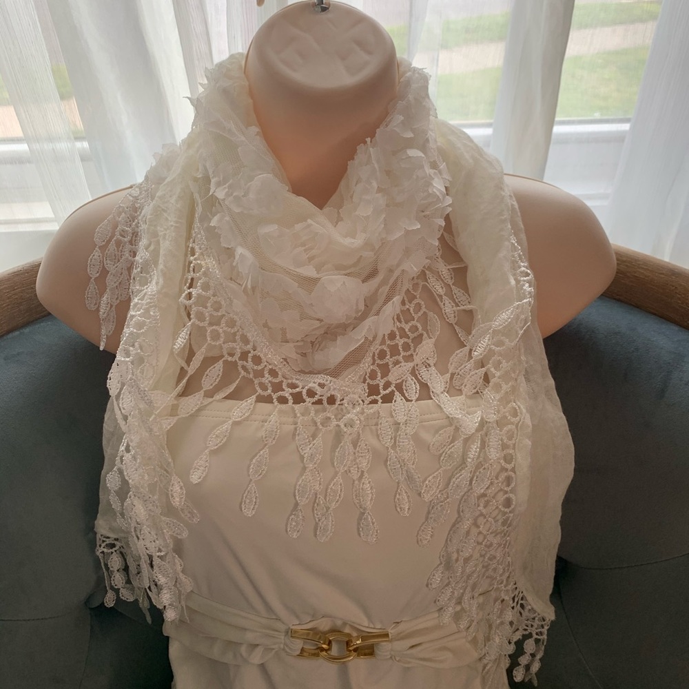 🔴2/$20 🔴Light scarf, NWOT - Picture 5 of 8